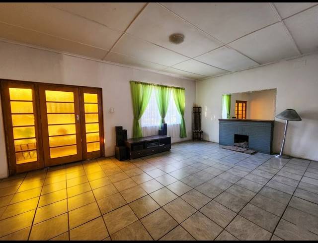 3 BEDROOM HOUSE FOR SALE IN THREE RIVERS